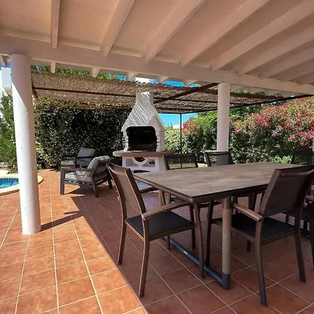 Cosy House With Pool Near The Sea - Holiday home Es Canutells